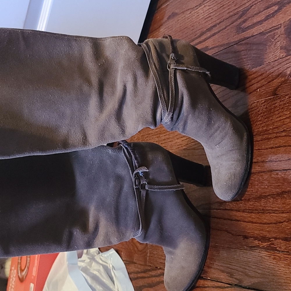 Juicy Couture Boots - Picture 5 of 6